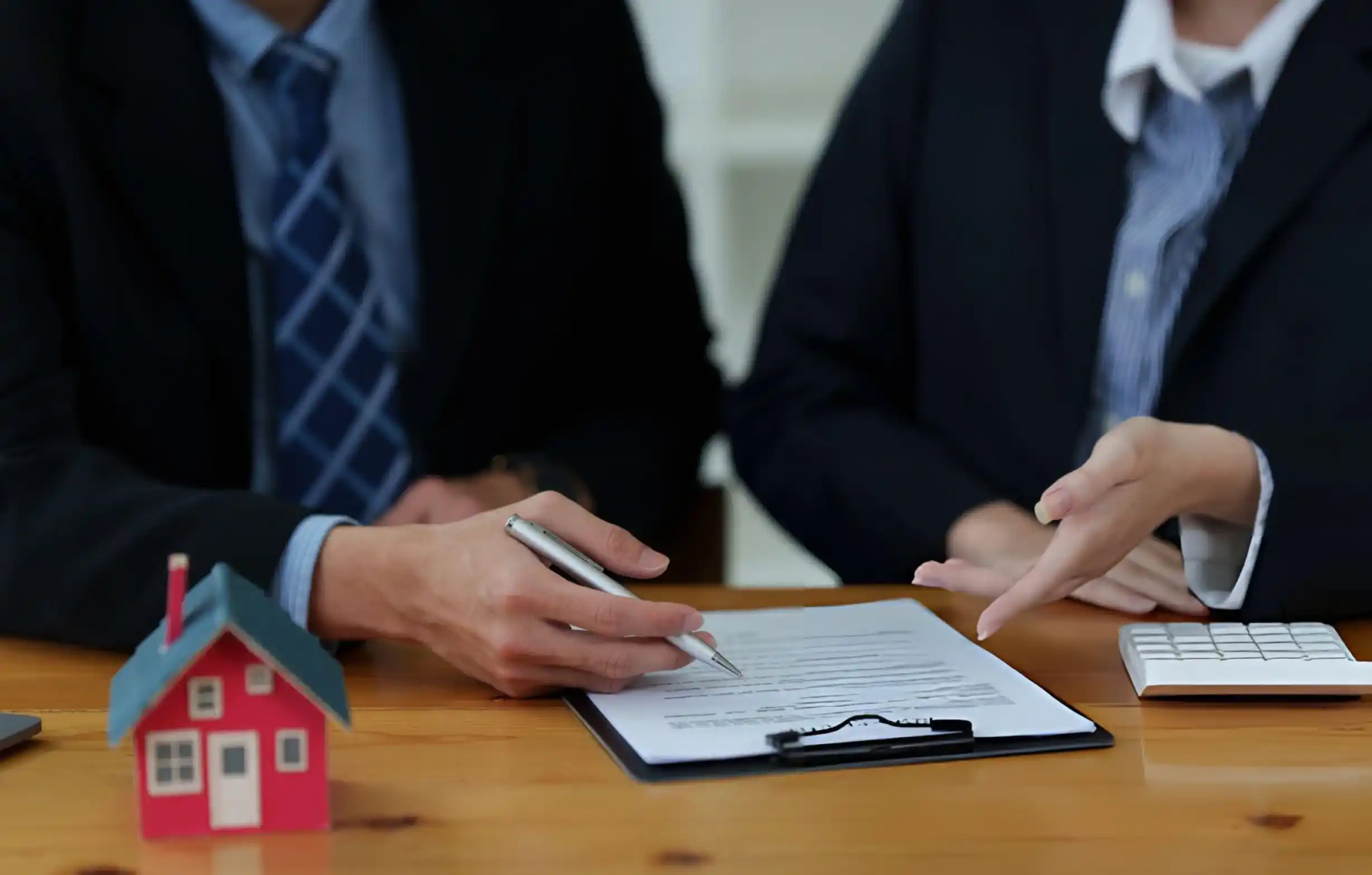 Mengurus Izin dan Administrasi (Jika Diperlukan)