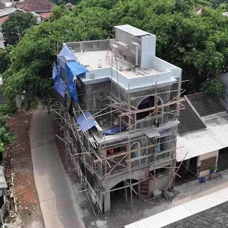 renovasi atau bangun baru